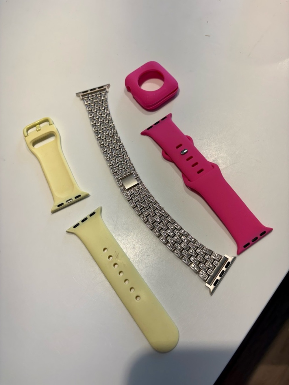 Silicone and Metal Replacement Watch Bands for Apple Watch 40mm